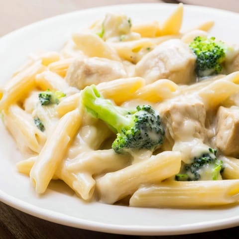 Chicken Broccoli Cheddar Pasta